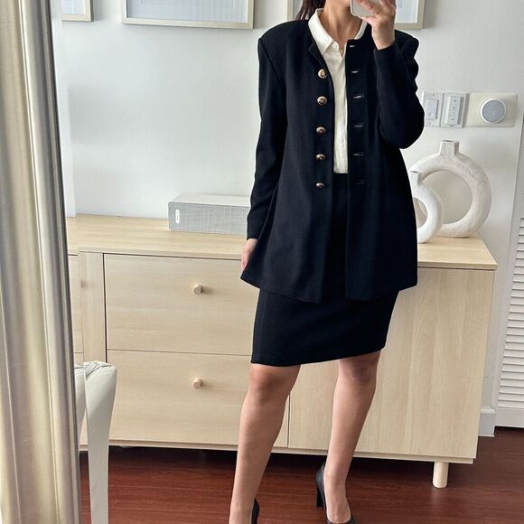 St. John Collection Skirt Suit Womens Small Santana Knit Jacket Blazer 2 pc Set - Picture 6 of 13